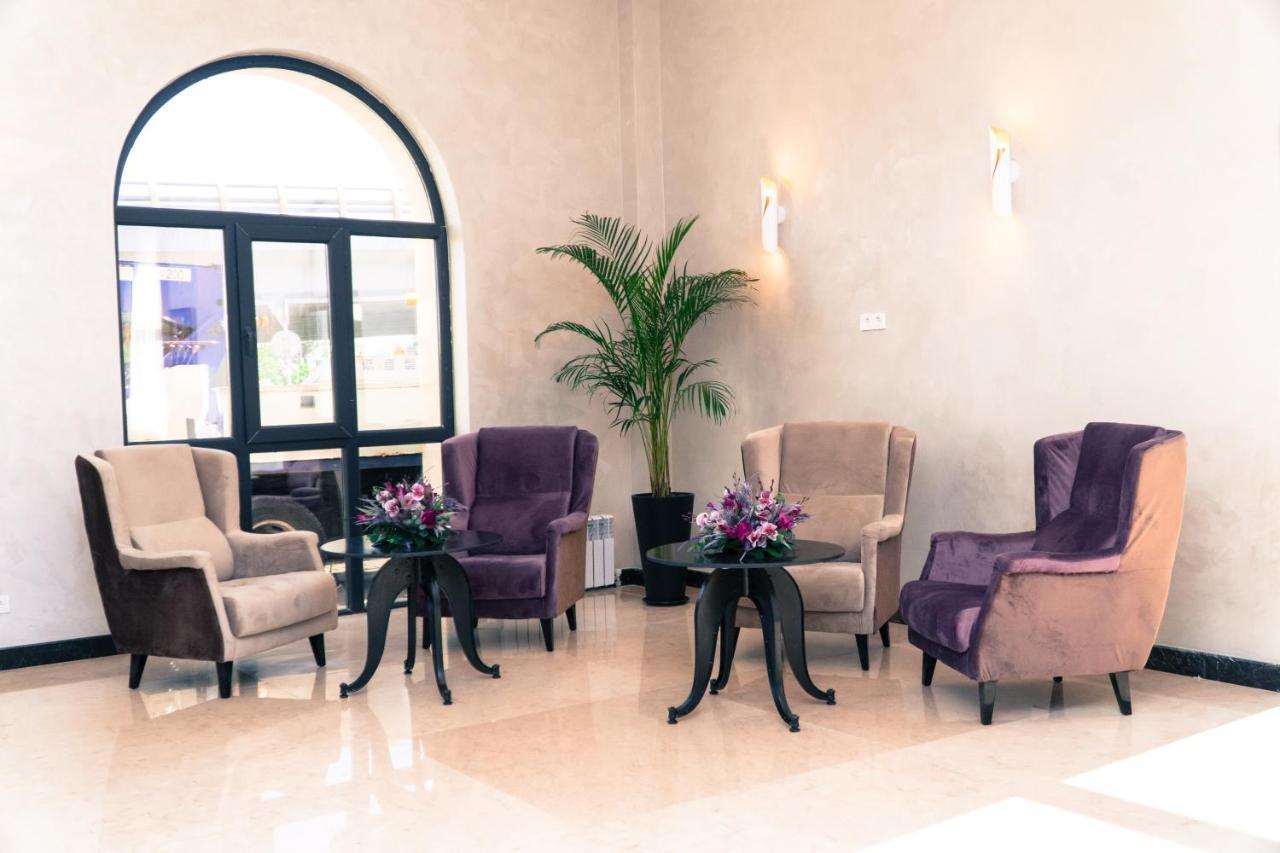 East Palace Hotel アルマトイ エクステリア 写真