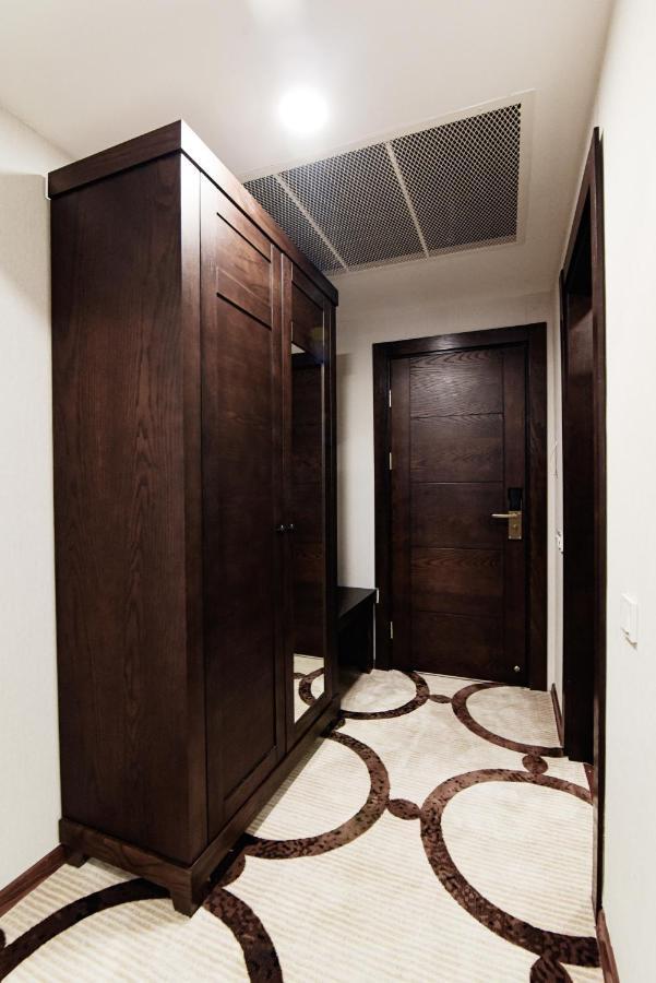 East Palace Hotel アルマトイ エクステリア 写真